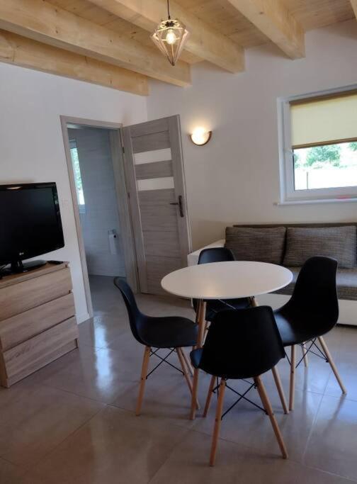 Apartamenty - Domek Bobrowe Zacisze 3 Janowice Wielkie Luaran gambar